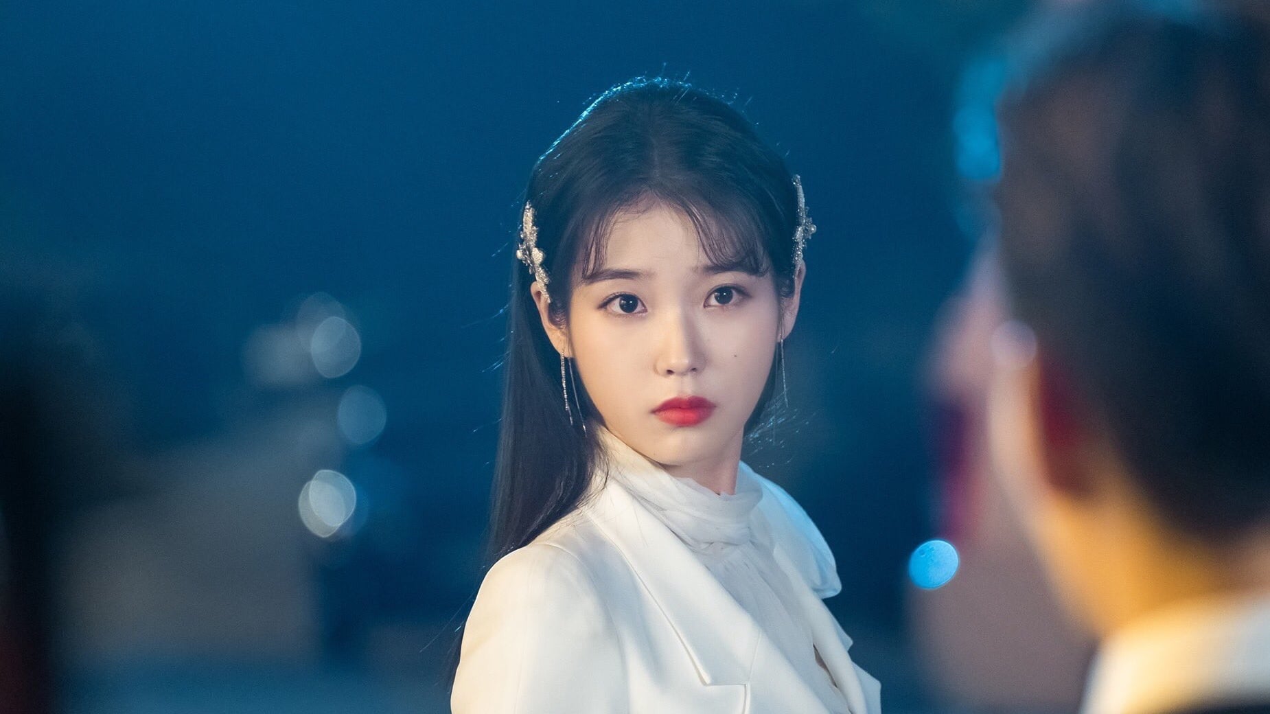 Nonton Drama Korea Hotel Del Luna subtitle indonesia